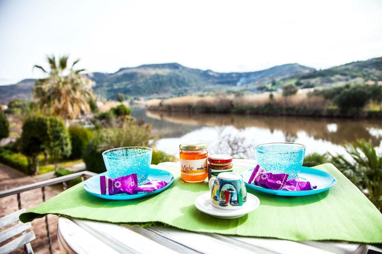 Temo River House Romantic Balcony And Peaceful Retreat In The Heart Of Bosa Luaran gambar