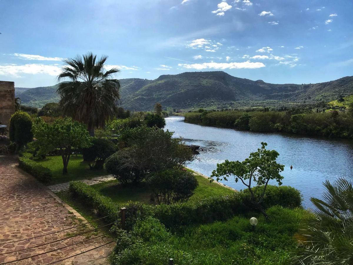 Temo River House Romantic Balcony And Peaceful Retreat In The Heart Of Bosa Luaran gambar